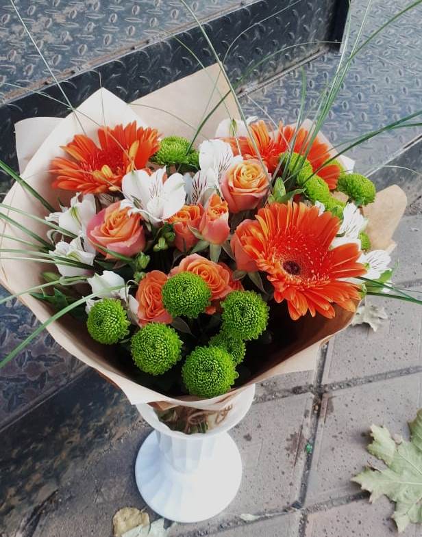 Букет цветов из: Герберы, Хризантемы, Альстромерии и Розы в Билибино