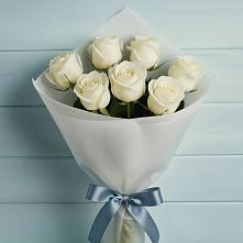 Букет 7 Белых роз Эдлесс Лав в Билибино