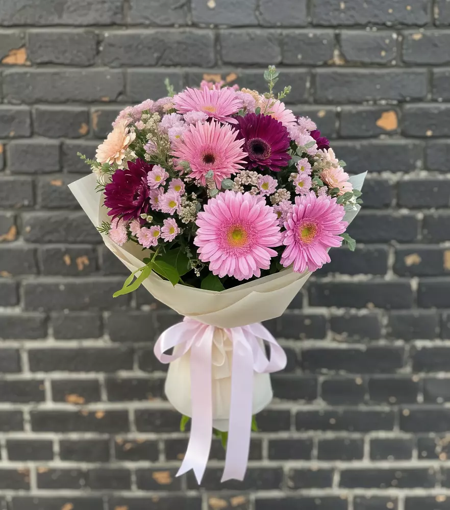 Букет цветов из: Герберы и Хризантемы в Билибино