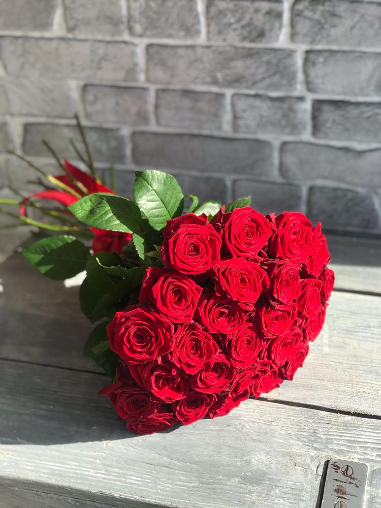 Букет Красные розы Фридом в Билибино