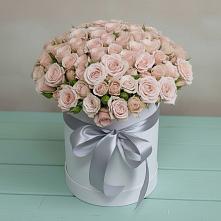 Цветочная композиция из Розы в шляпной коробке в Билибино