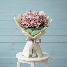 Букет цветов из:  Орхидеи и Розы в Билибино