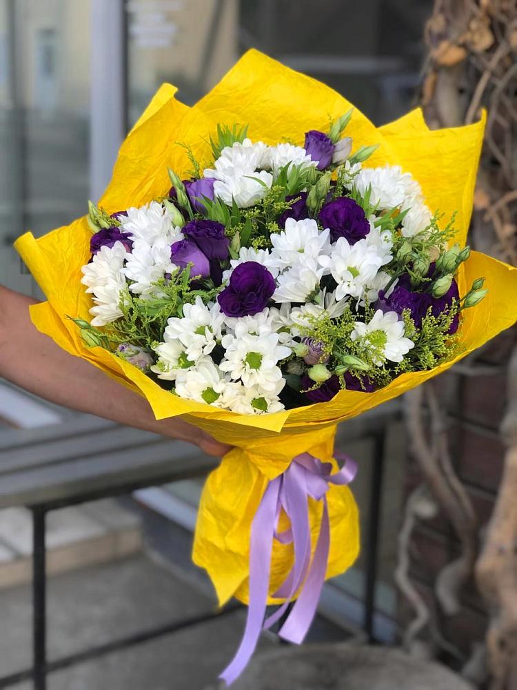 Букет цветов из: Ирисы, Хризантемы и Ромашки в Билибино