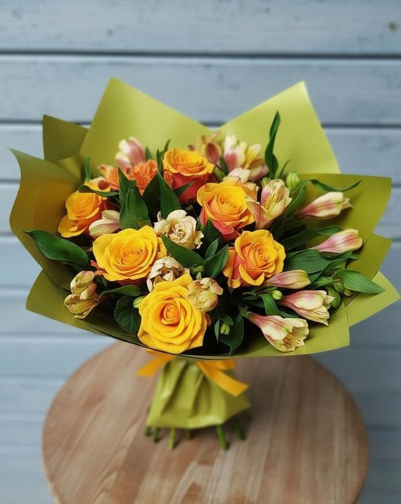 Букет цветов из: Альстромерии и Розы в Билибино