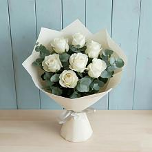 Букет Белые розы в Эвкалипте в Билибино