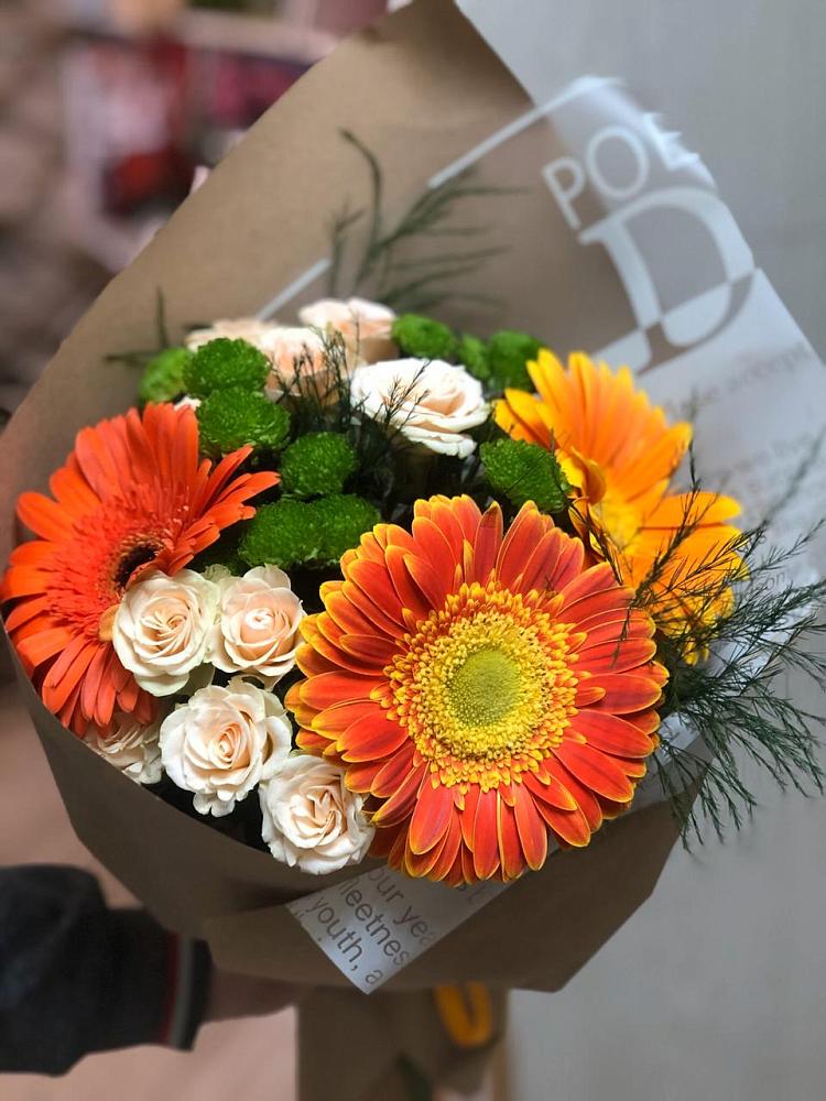 Букет цветов из: Герберы, Хризантемы и Розы в Билибино