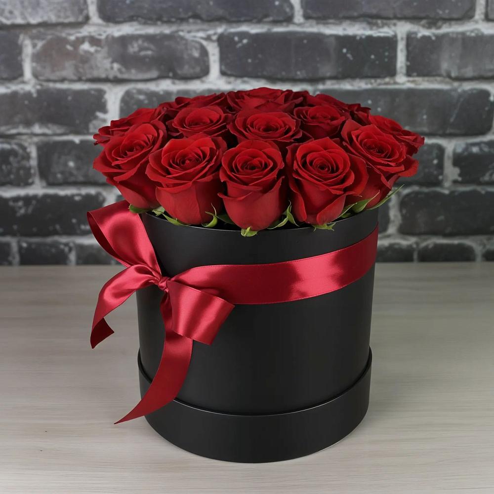 Цветочная композиция из Розы в шляпной коробке в Билибино